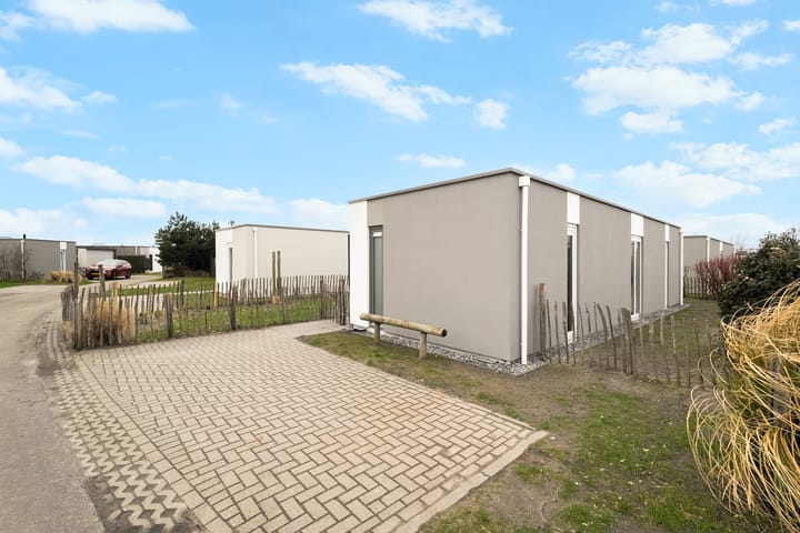 Photo 3 of Voorweg 5-AH57