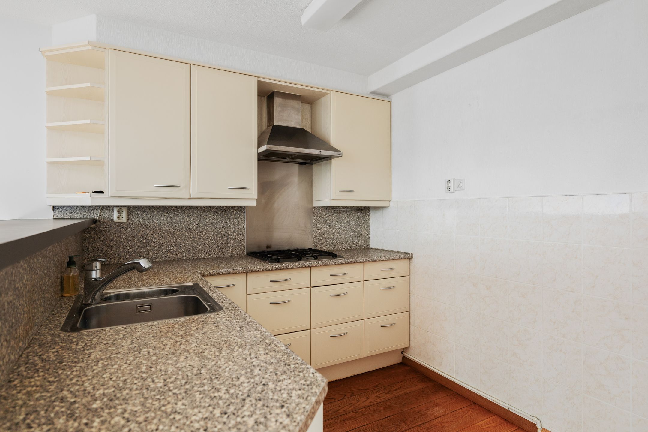 Photo 12 of Kromhoutstraat 16