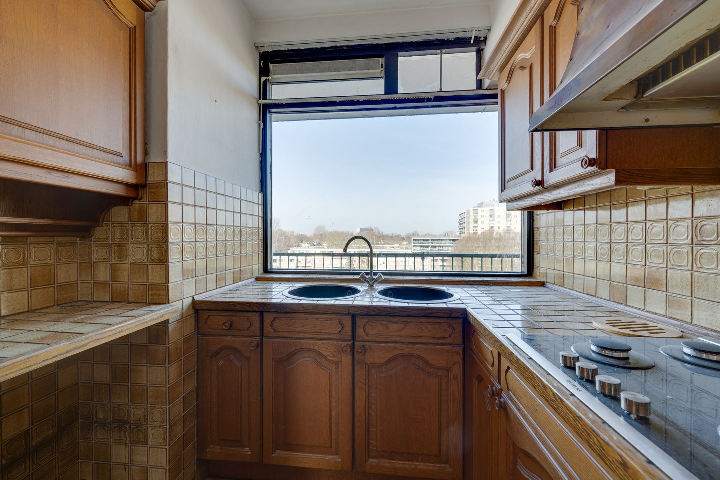 Spacious 4-room apartment with sunny balcony in Zaandam — 13
