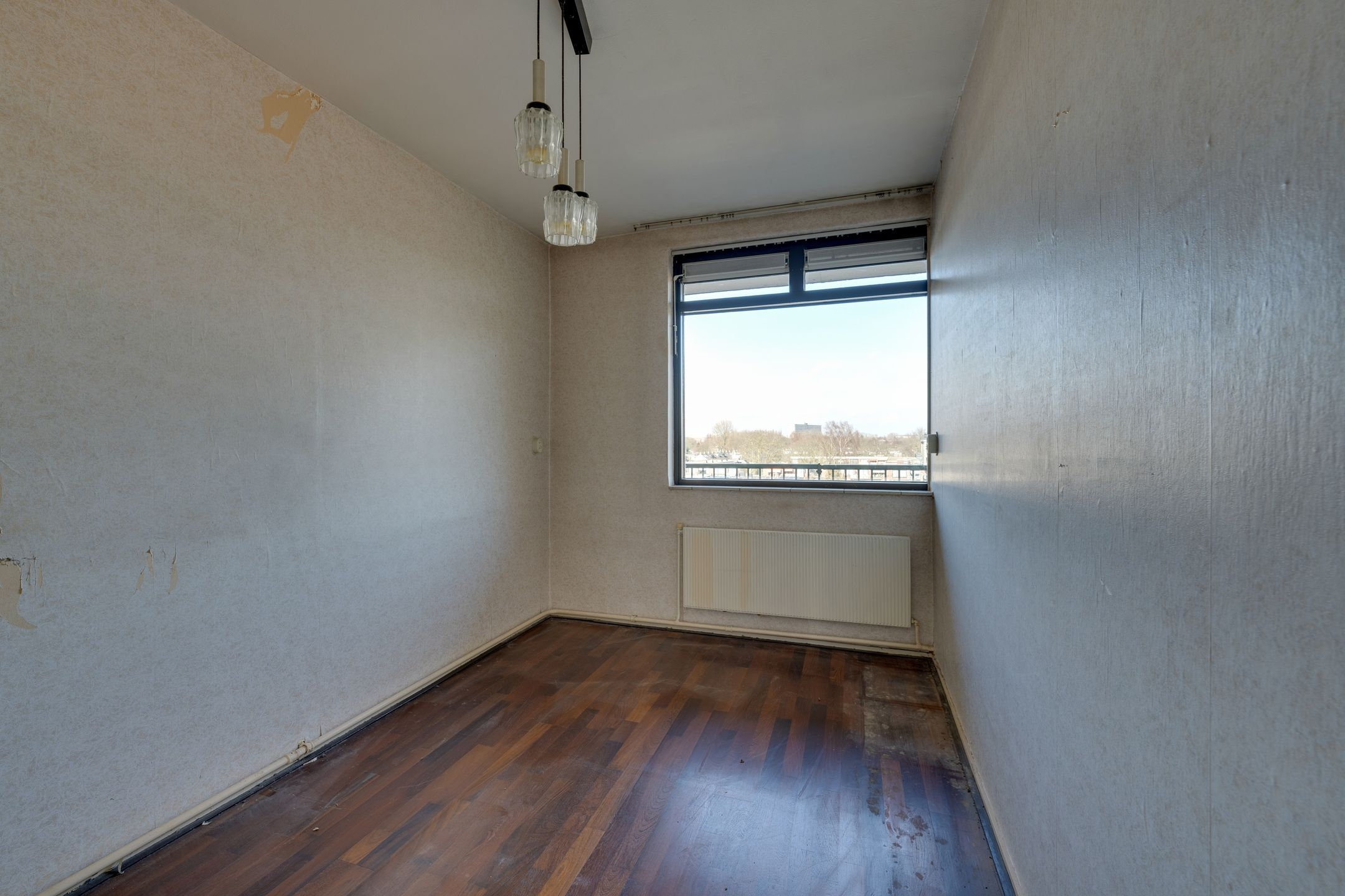 Spacious 4-room apartment with sunny balcony in Zaandam — 20