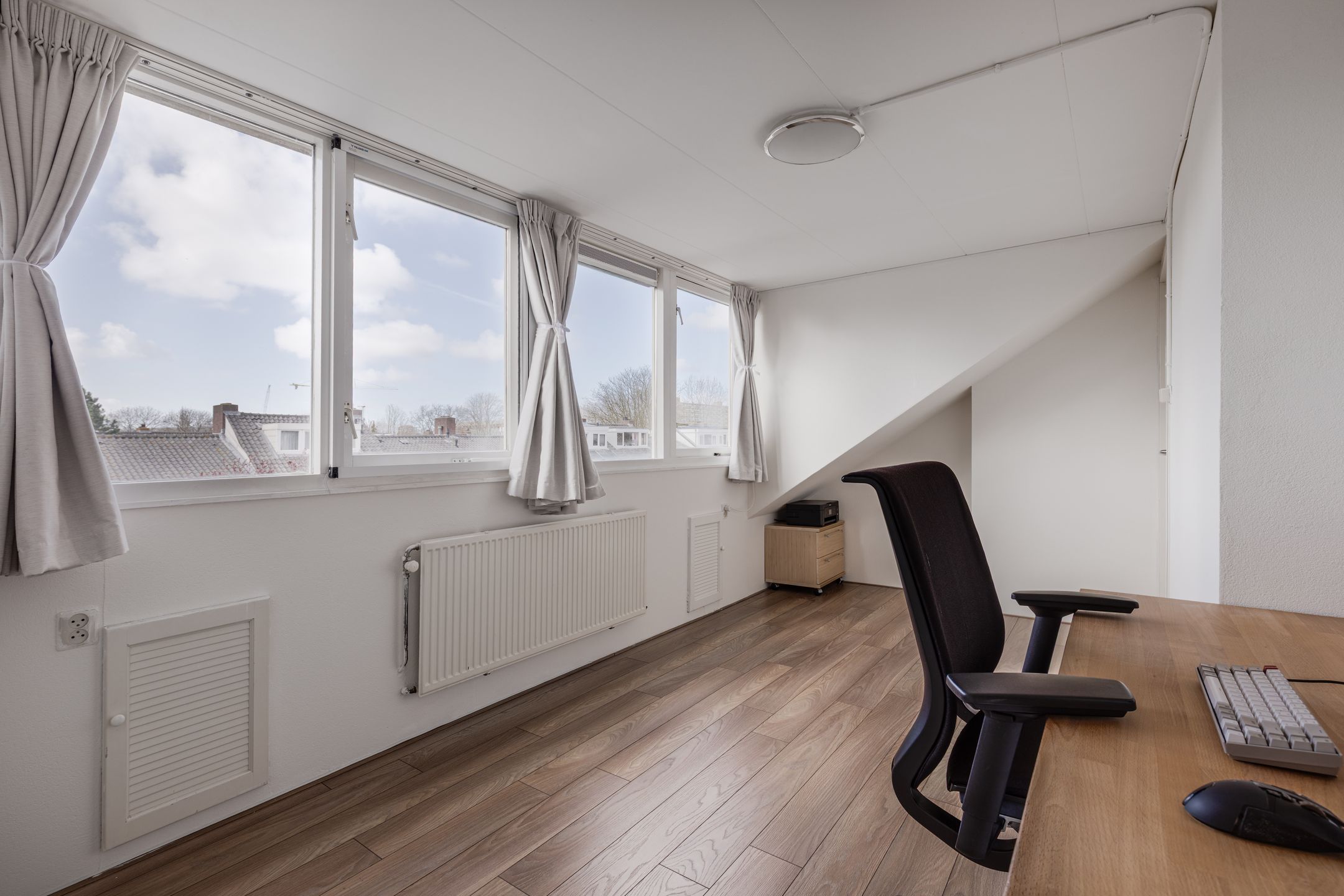 Photo 24 of Mathijsenstraat 54