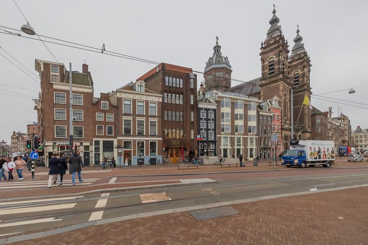 Prins Hendrikkade 84