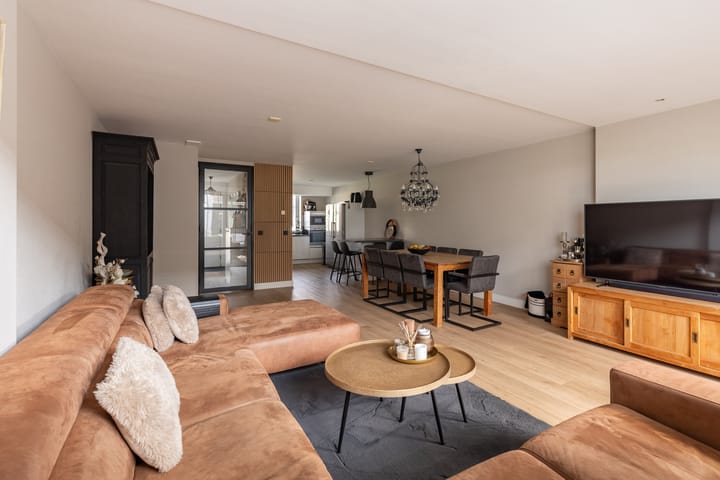 Photo 2 of Fie Carelsentuin 11