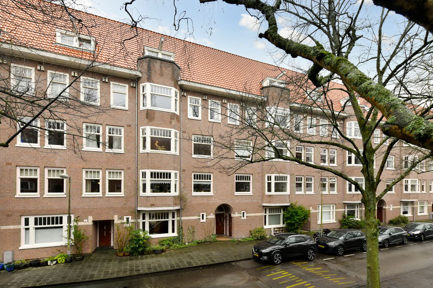 Photo 4 of Van Tuyll van Serooskerkenweg 59-H