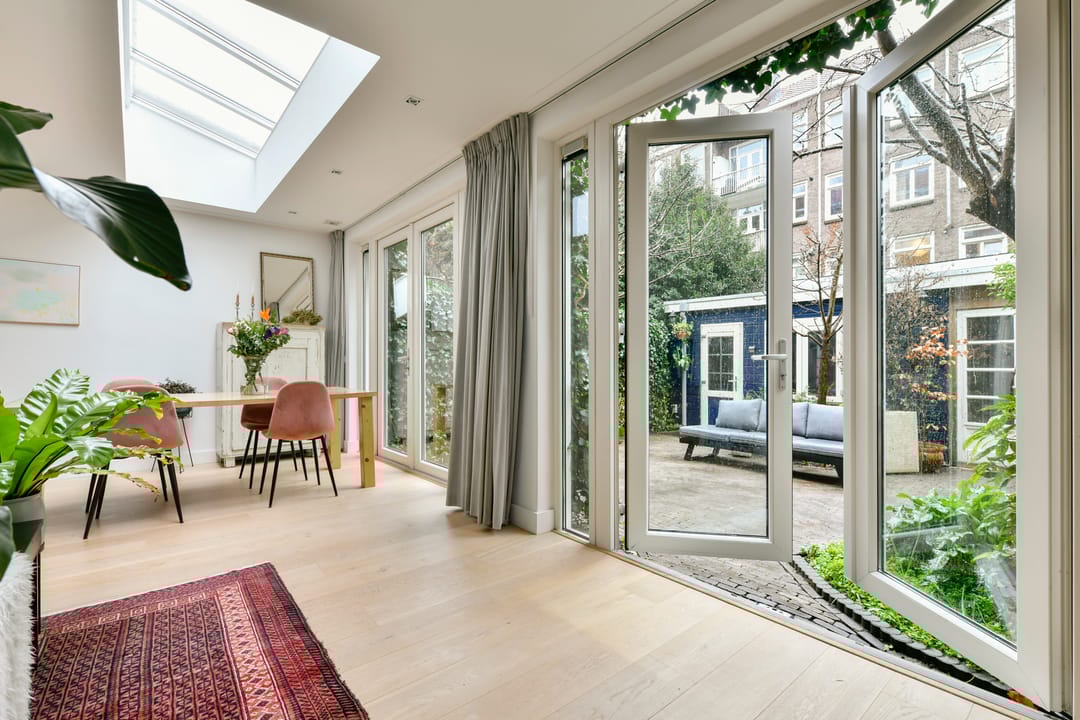 Photo 11 of Van Tuyll van Serooskerkenweg 59-H