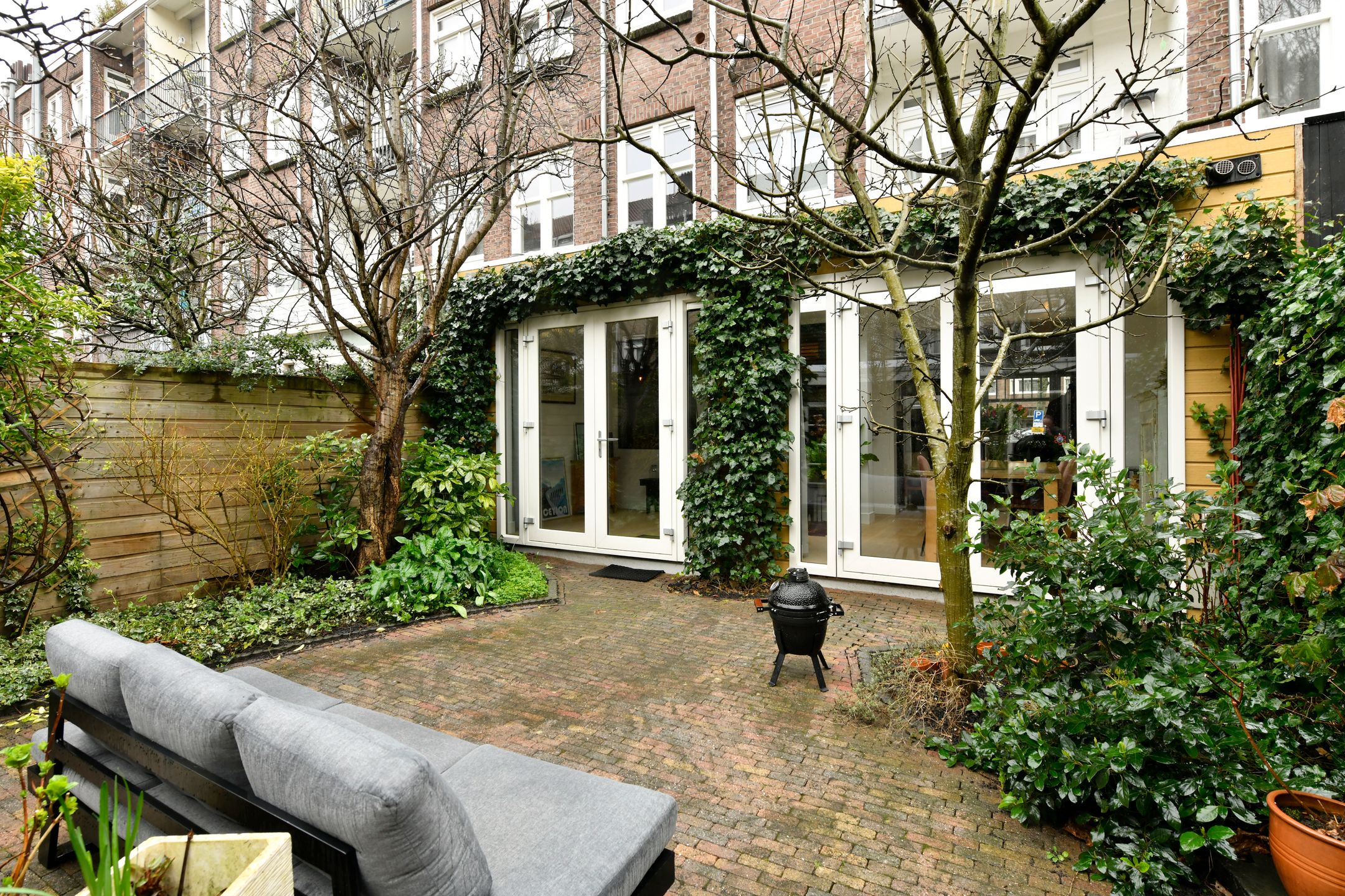 Photo 12 of Van Tuyll van Serooskerkenweg 59-H