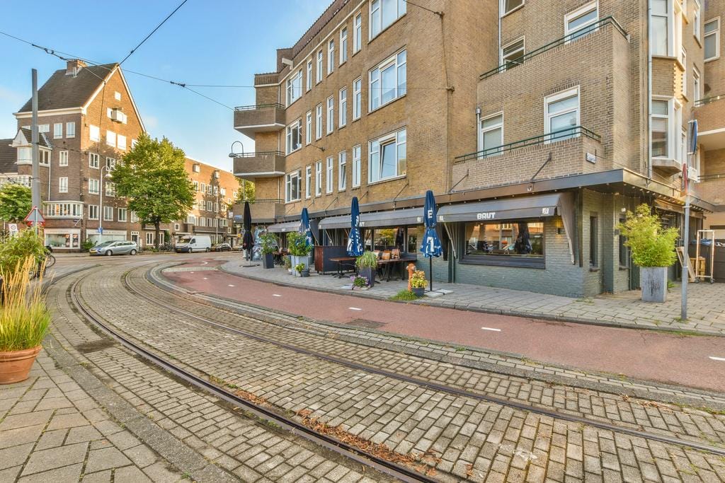 Photo 23 of Van Tuyll van Serooskerkenweg 59-H