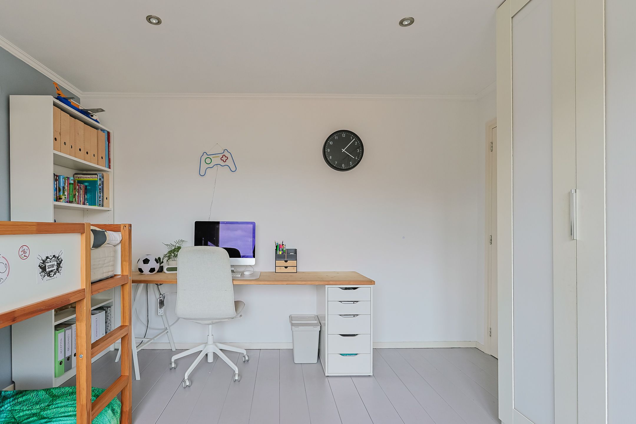 Foto 27 van van Poelgeestlaan 10