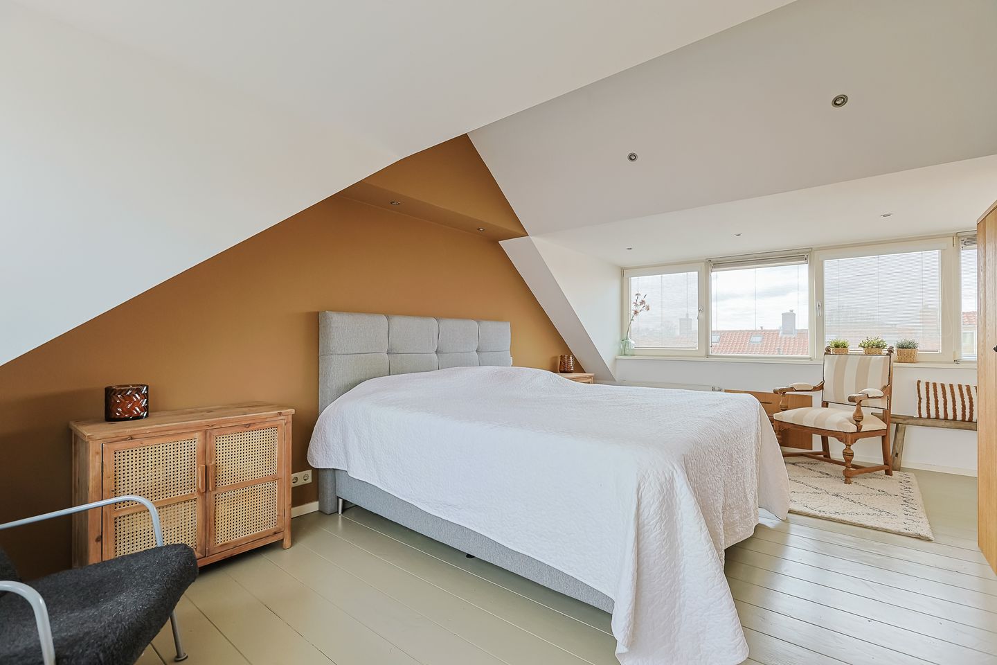 Foto 34 van van Poelgeestlaan 10