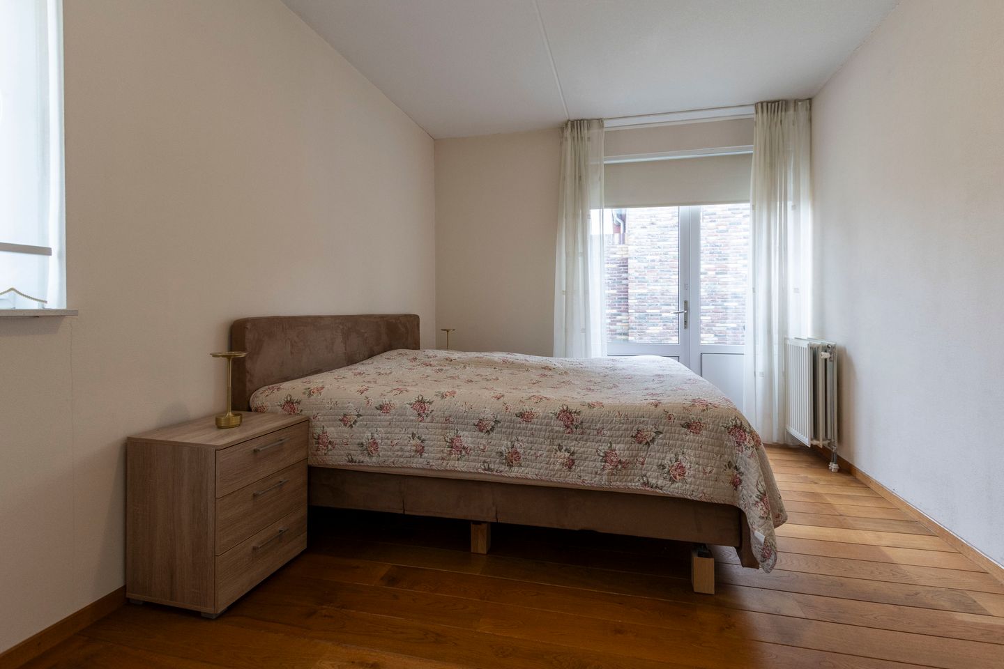 Photo 20 of Reinenstraat 2