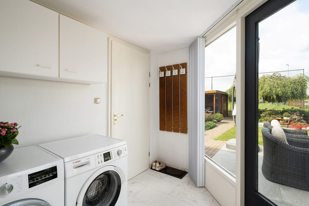 Foto 16 van Burg. Korstanjestraat 71