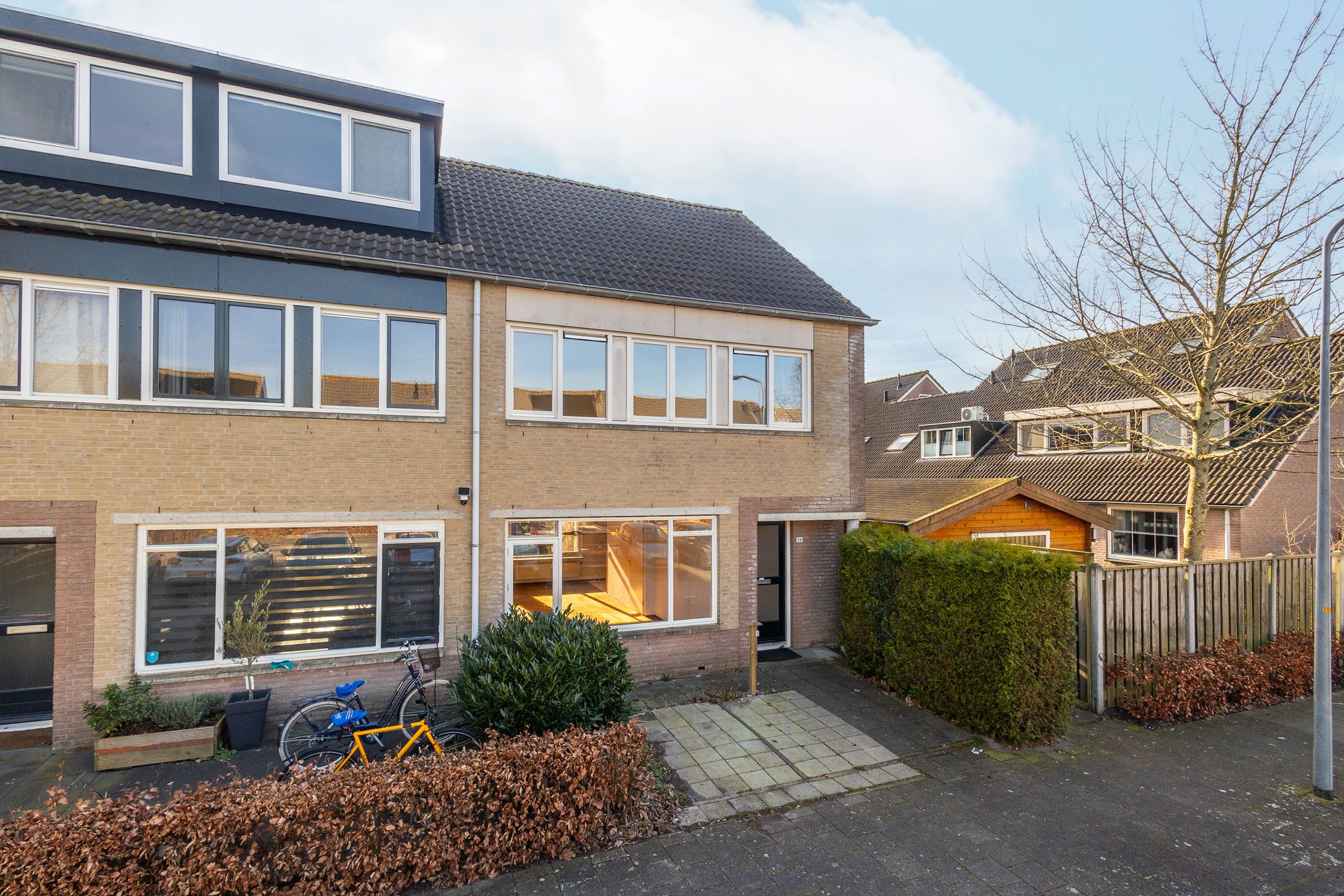 Foto 30 van Lotusbloemweg 34