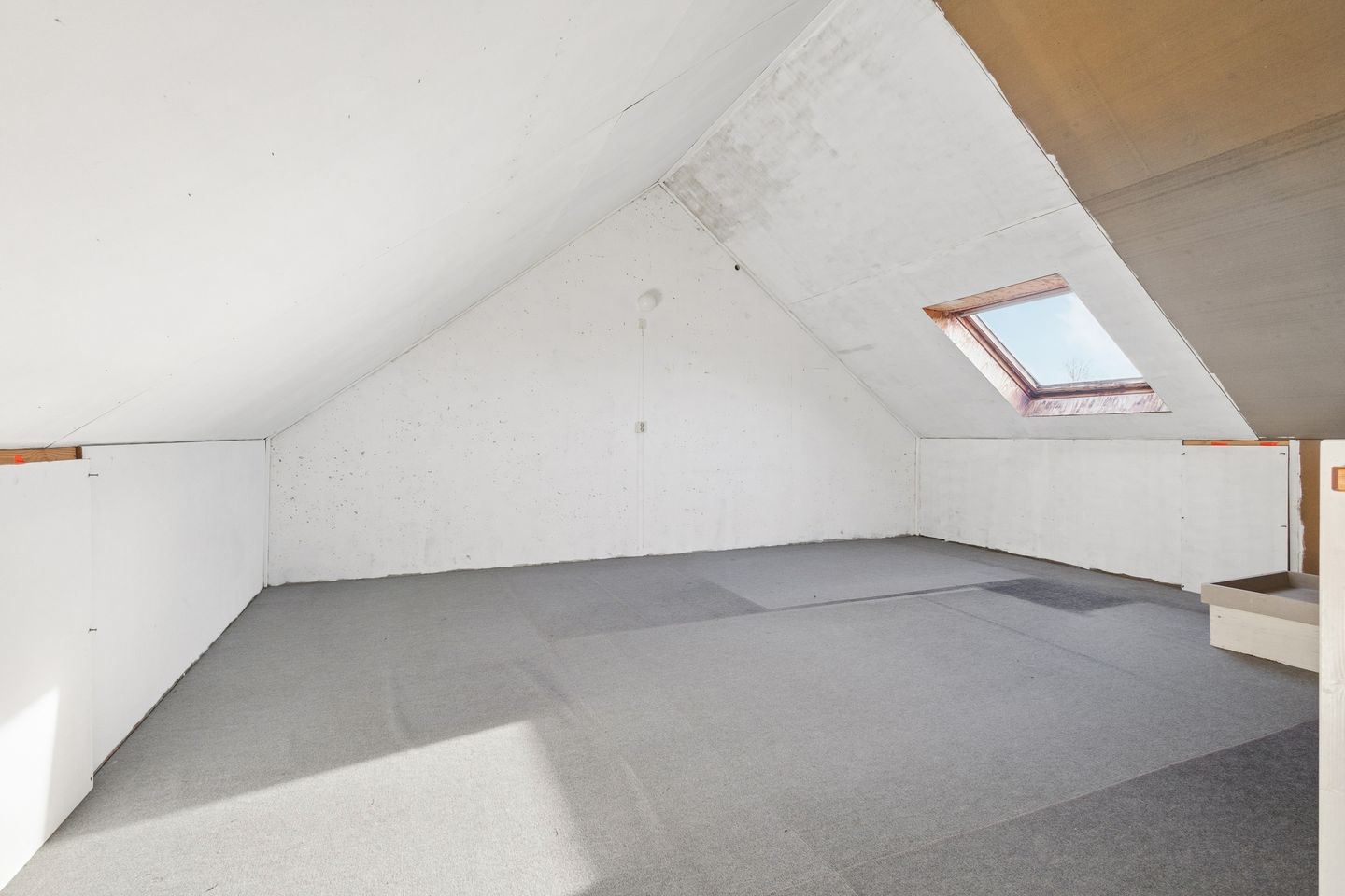 Foto 20 van Lotusbloemweg 34