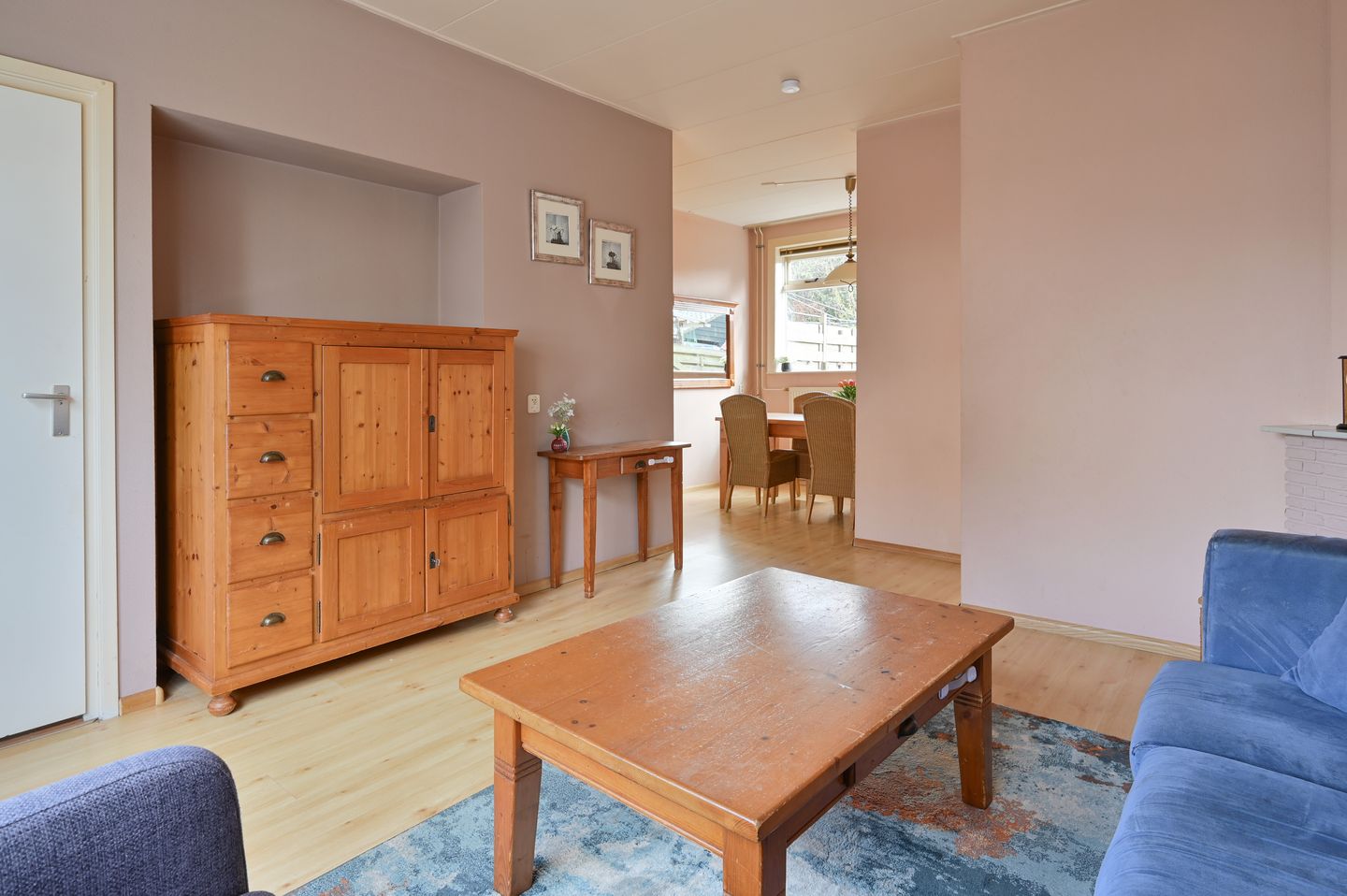 Photo 4 of Van Oldenbarneveltstraat 33