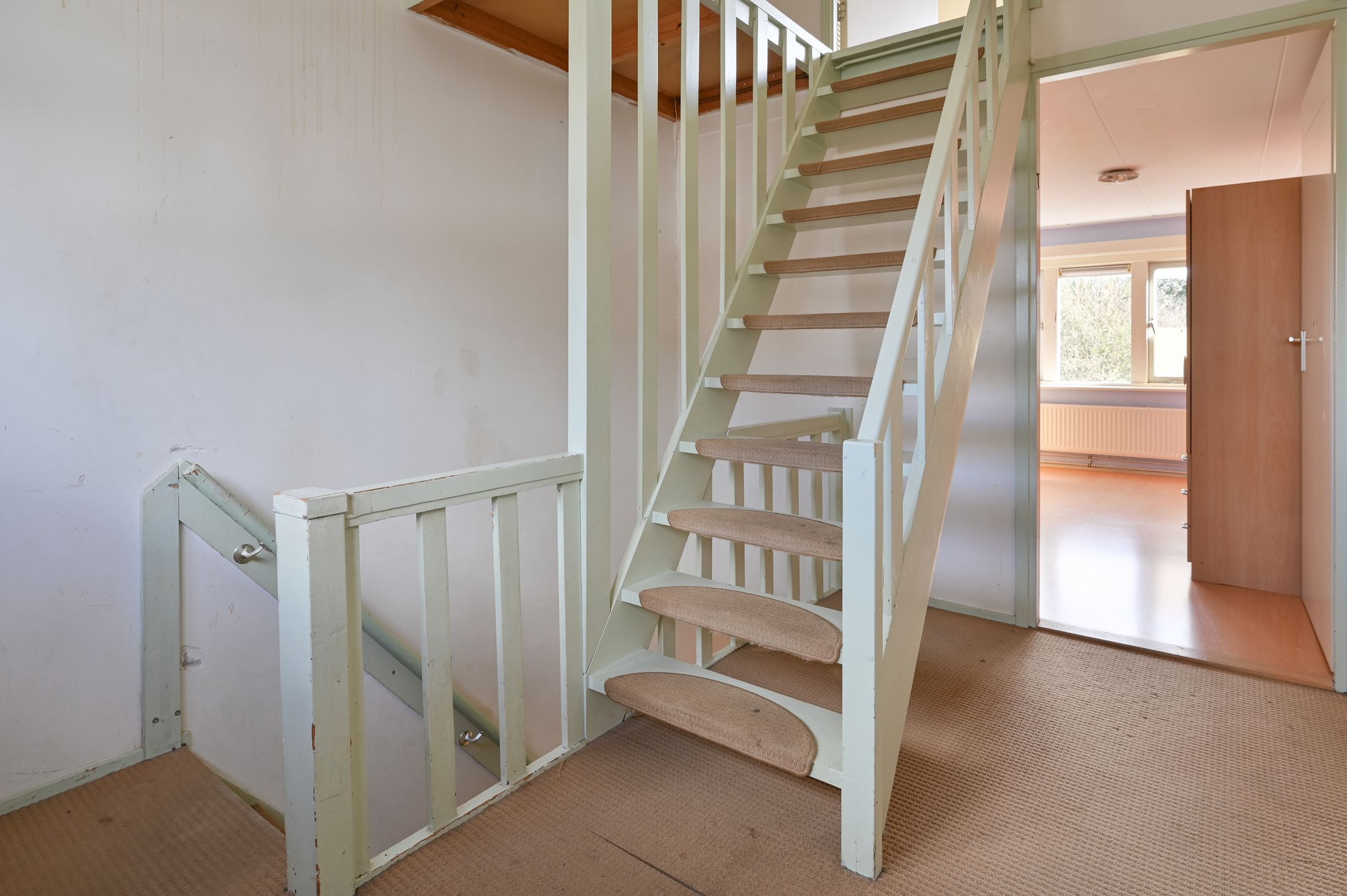 Photo 12 of Van Oldenbarneveltstraat 33