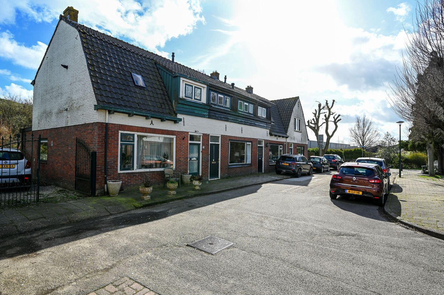 Photo 25 of Van Oldenbarneveltstraat 33