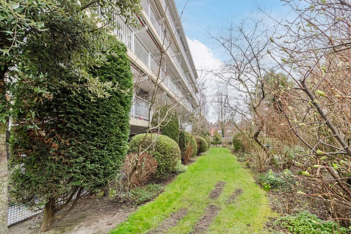 Photo 2 of Catharina van Rennesstraat 148