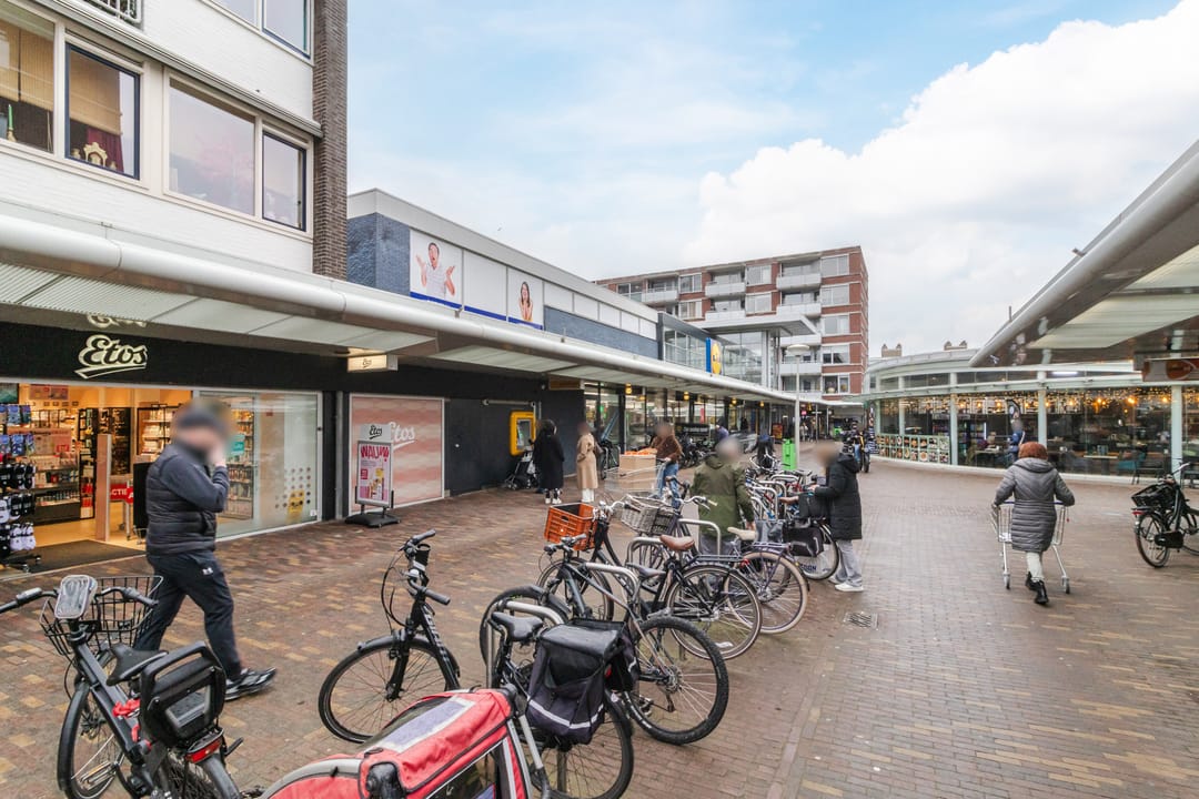 Photo 38 of Catharina van Rennesstraat 148