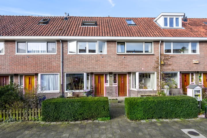 Arnoldus Rotterdamstraat 18
