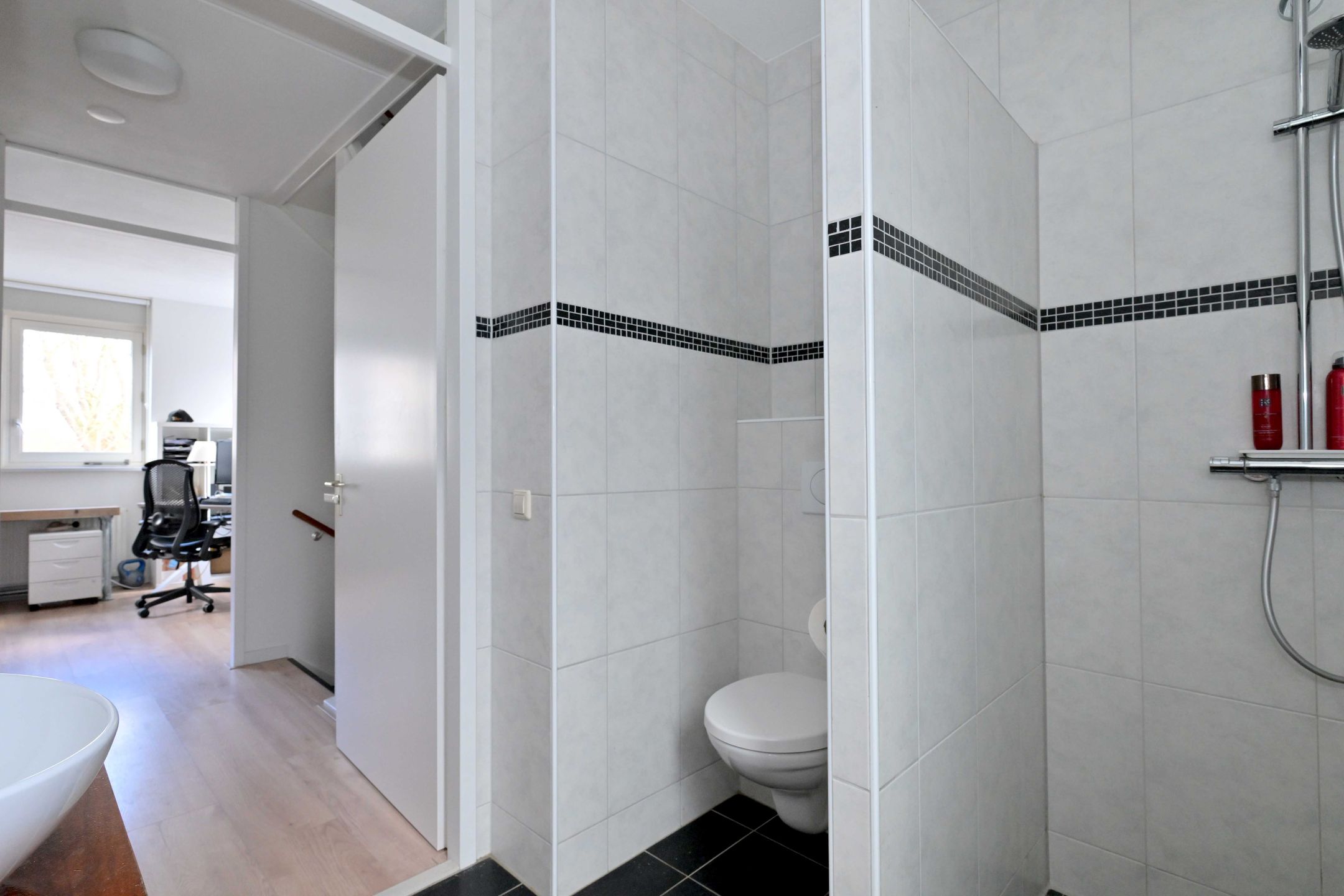 Photo 18 of Raamstraat 72