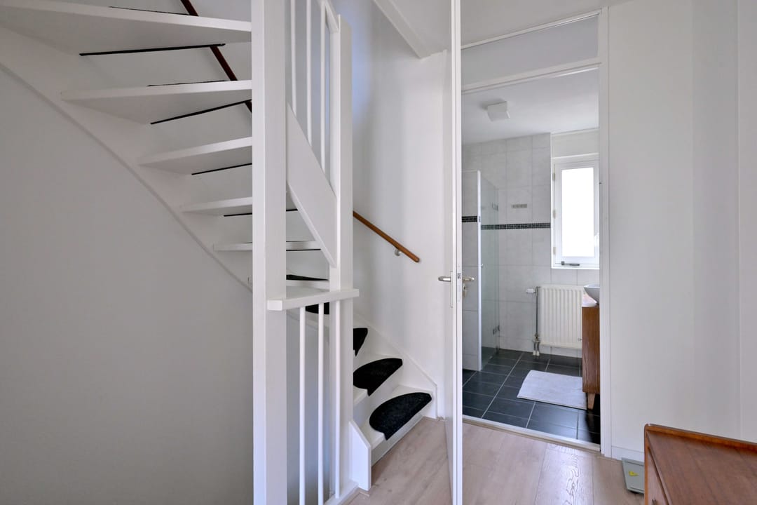 Photo 22 of Raamstraat 72