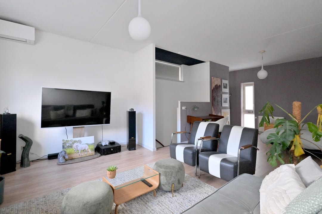 Photo 26 of Raamstraat 72