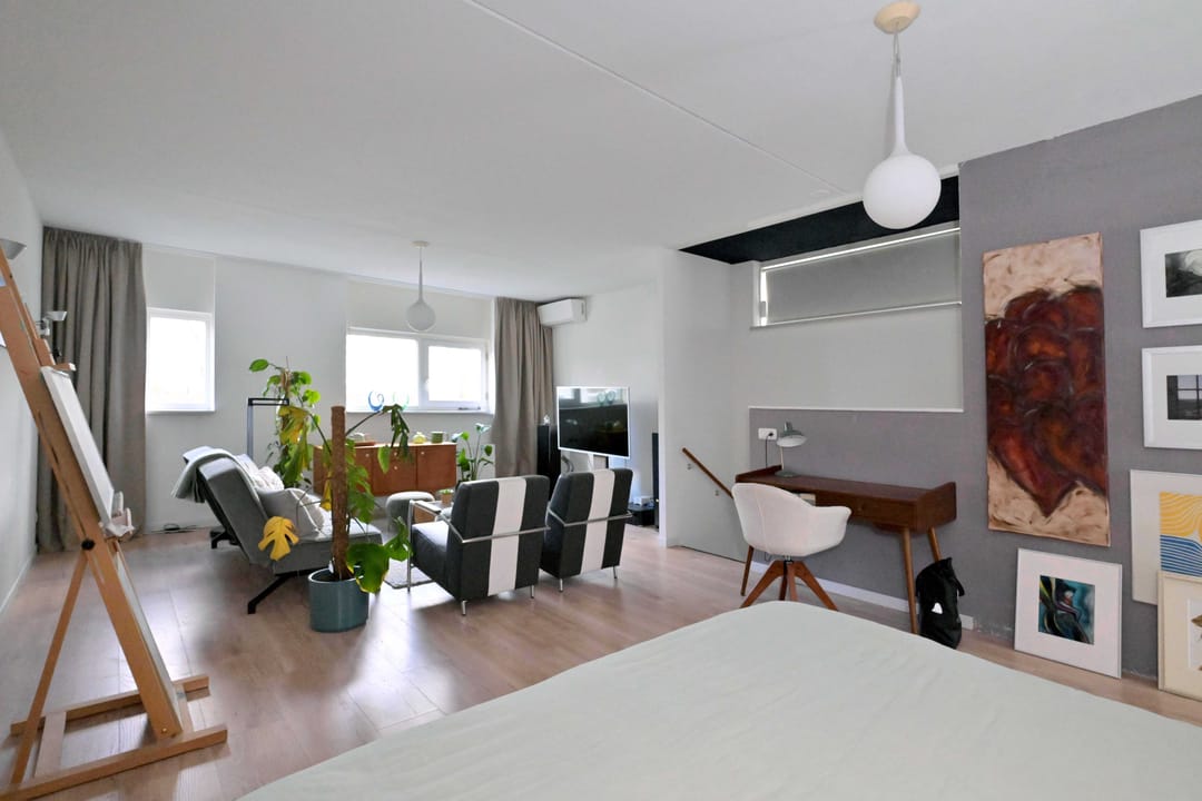 Photo 28 of Raamstraat 72