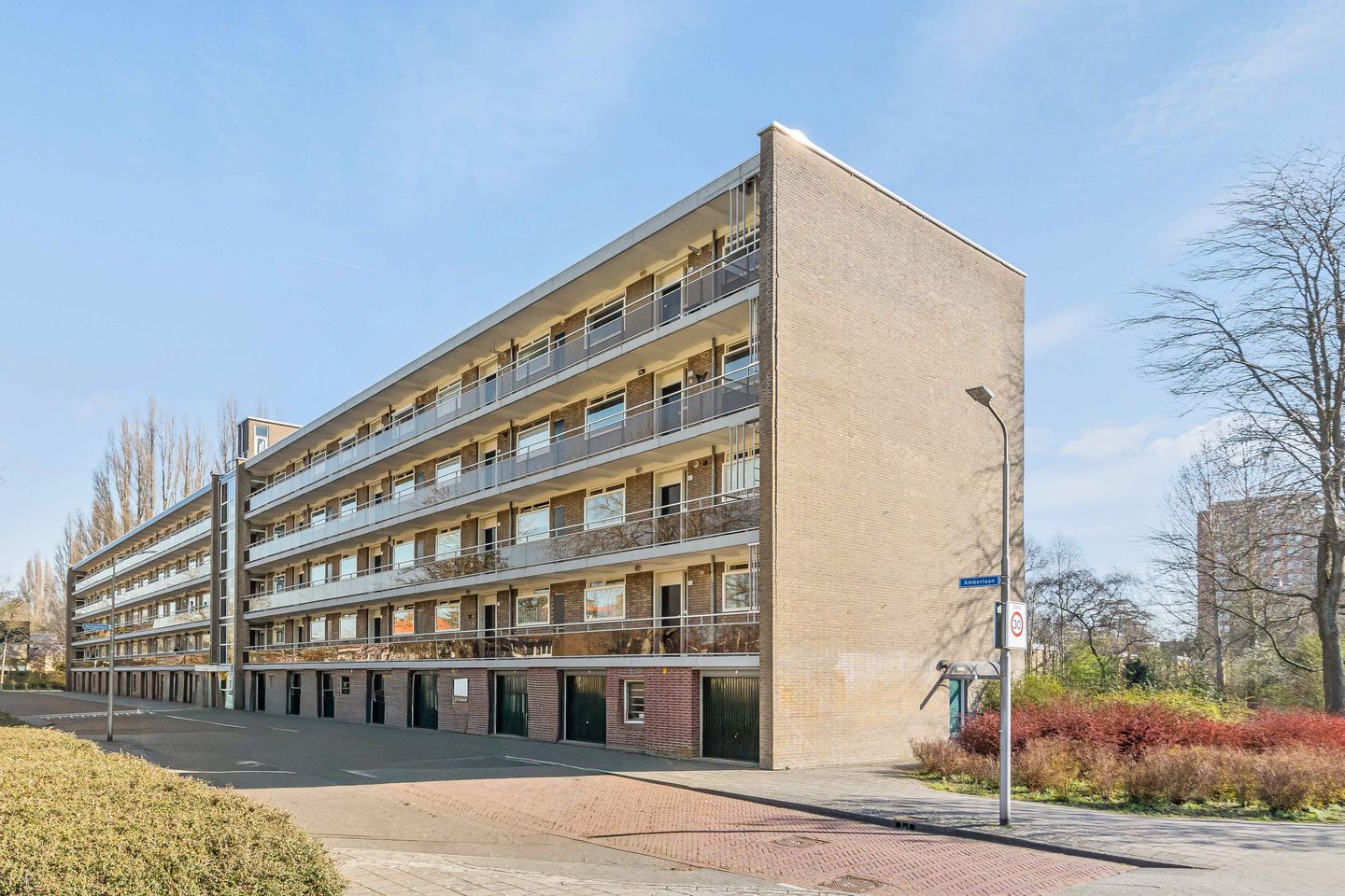 Foto 29 van Amberlaan 68