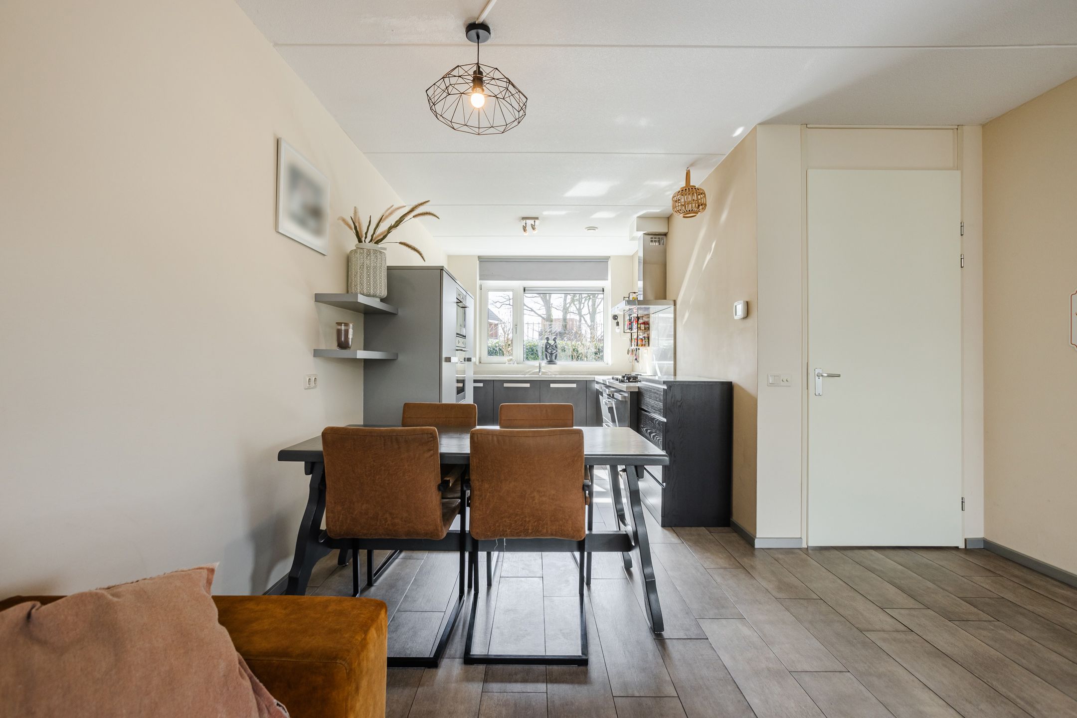 Modern Corner Residence with Office and Conservatory in Ruurlo — 12