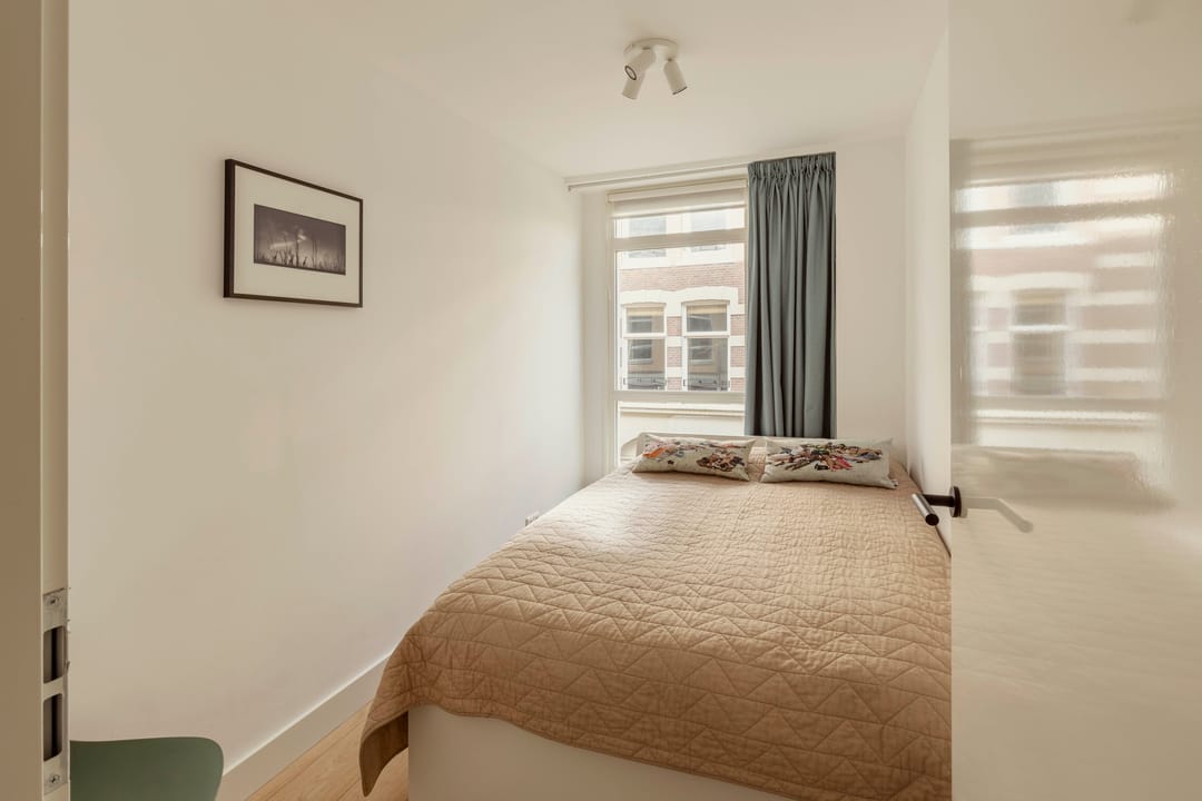 2-Bedroom Apartment with Balcony in Rustenburgerbuurt, De Pijp — 13