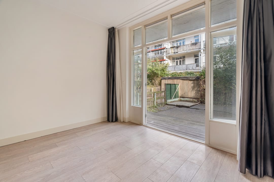 Foto 7 van Van Spilbergenstraat 128-H