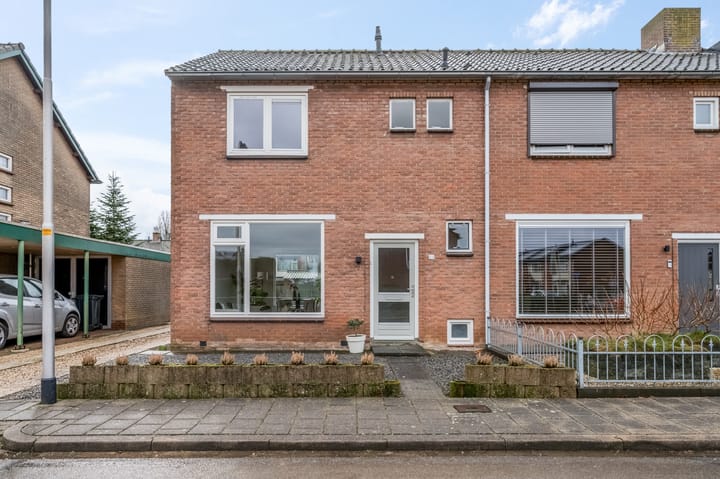 Pastoor van de Weijstr 30