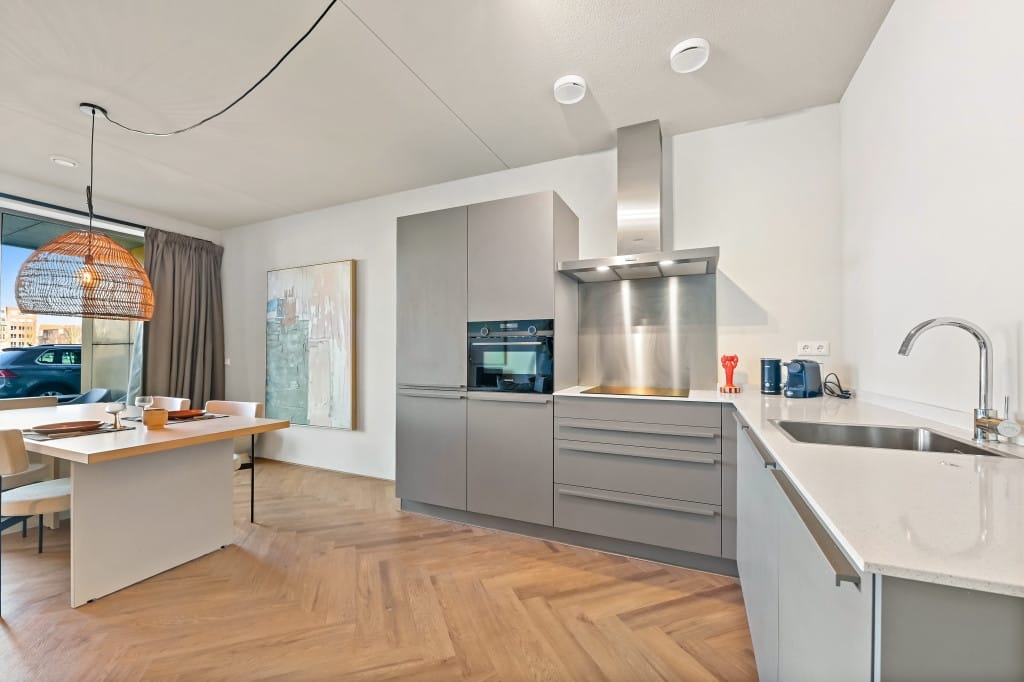 Foto 19 van Oranjeboomstraat 4-C