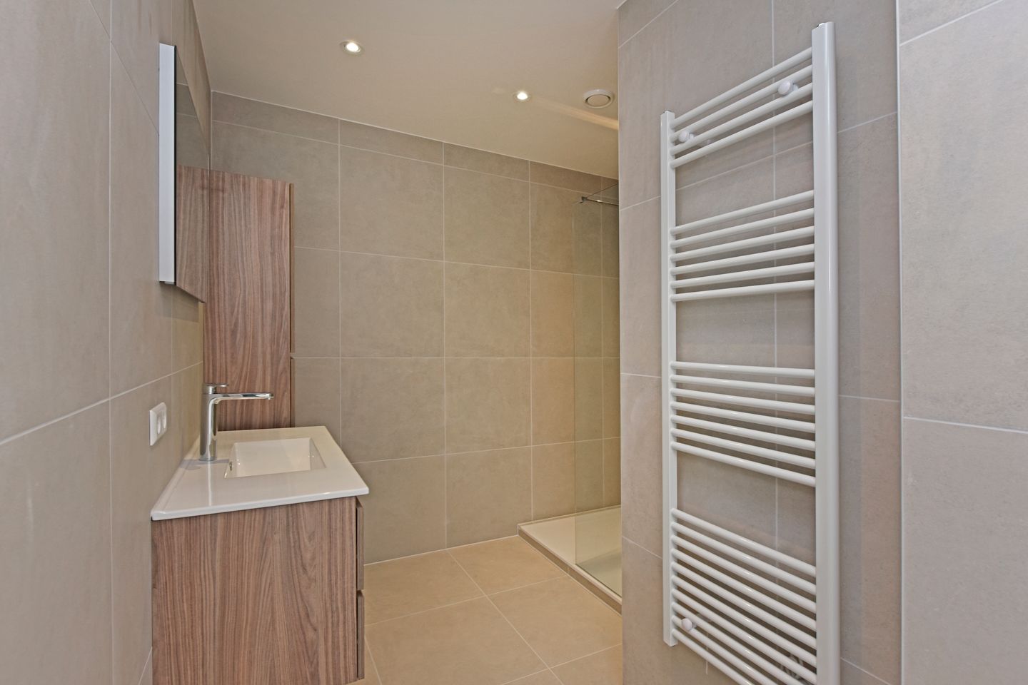 Photo 4 of Lindenplein 14