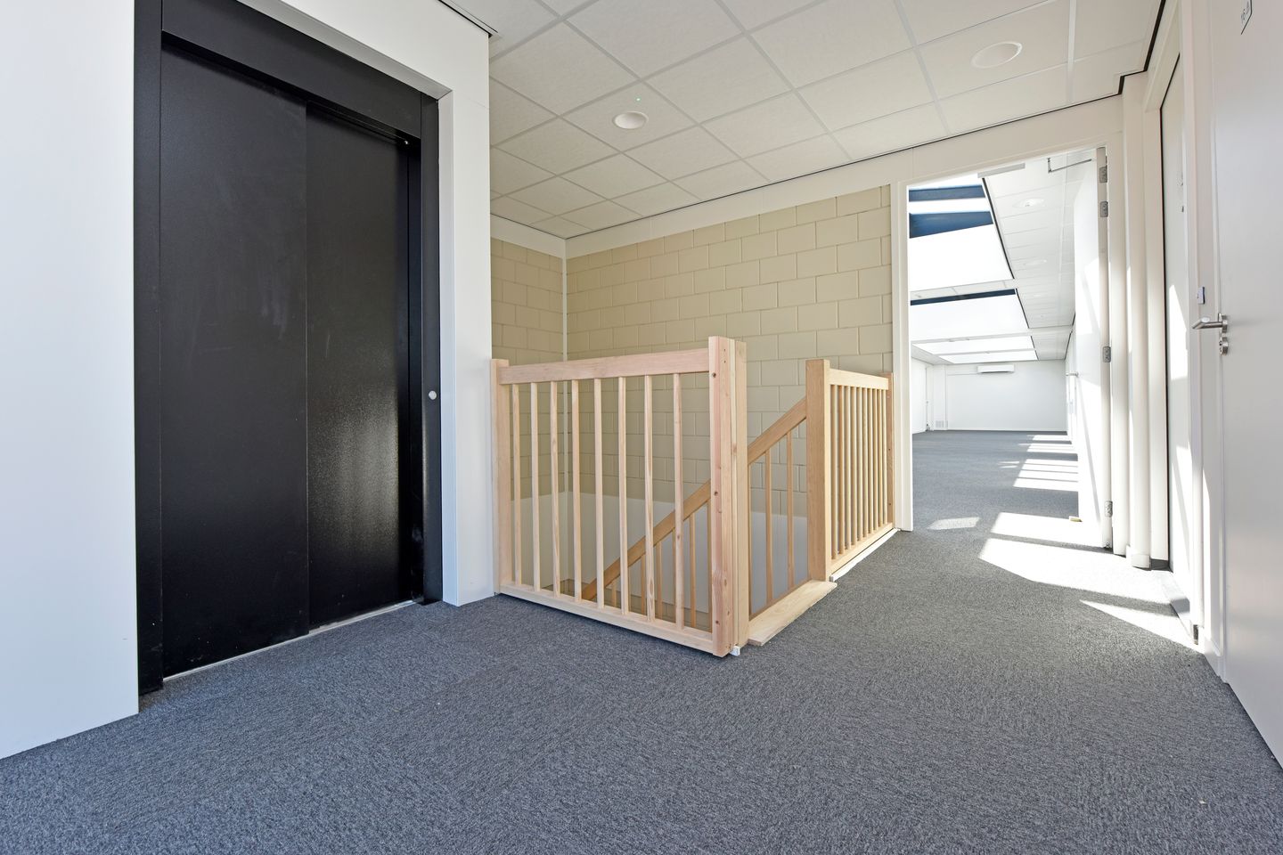 Photo 14 of Lindenplein 14