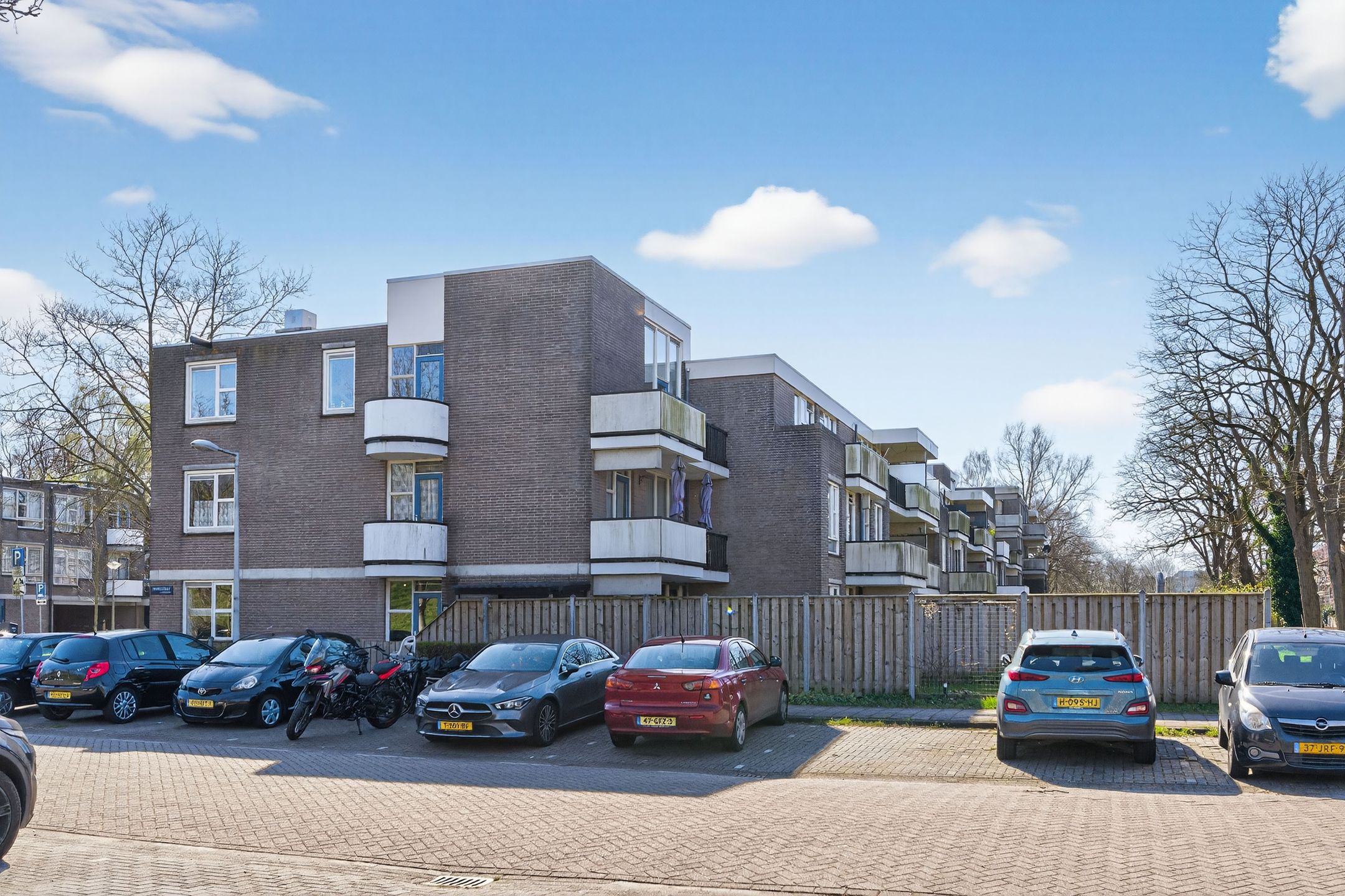 Modern 5-room apartment with sunny garden in Amsterdam Gein — 37