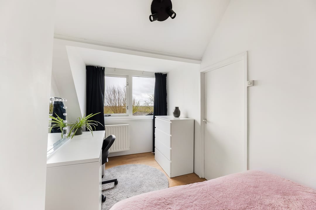 Charming detached residence with rural views in Heinkenszand — 26