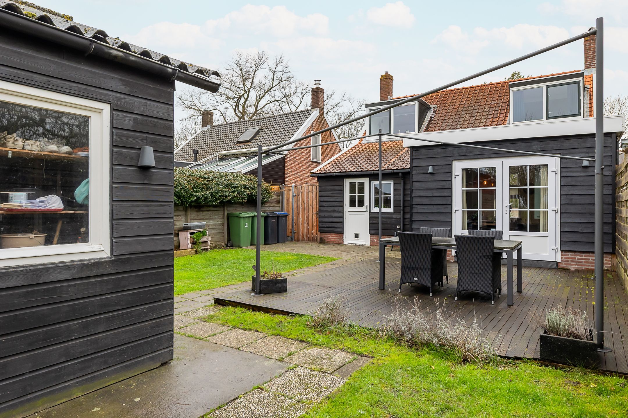 Charming detached residence with rural views in Heinkenszand — 31