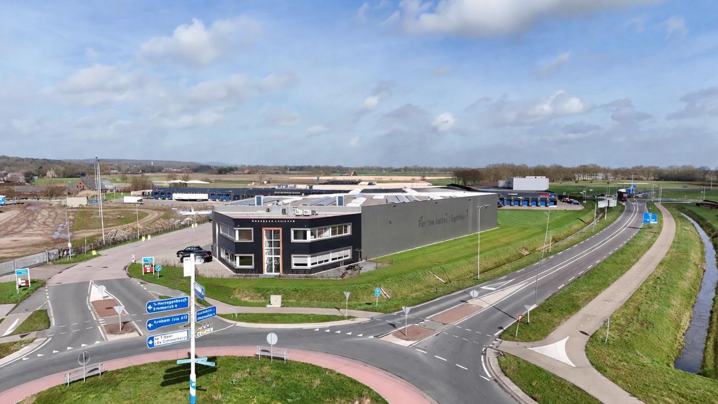 View photo 5 of Logistiekstraat 2-A