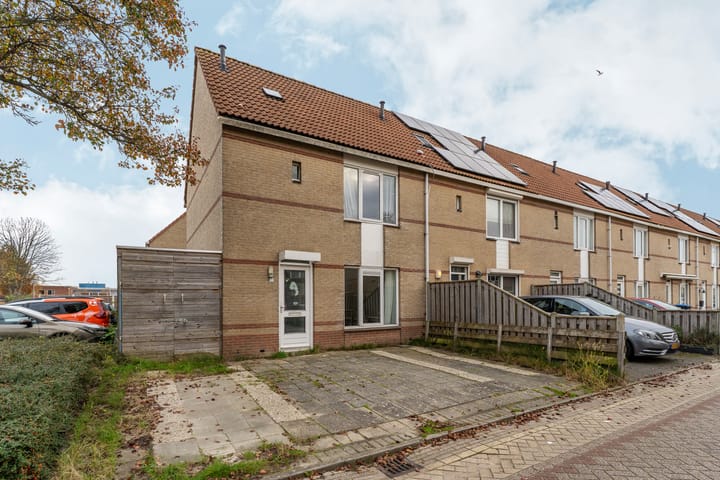 Photo 2 of Rhônestraat 13