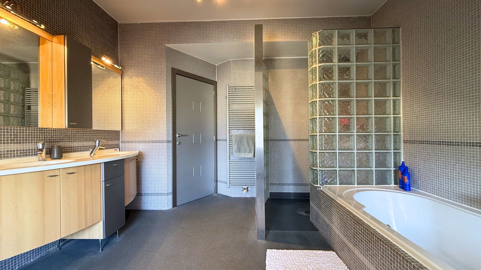 Spacious Energy-Efficient Duplex Apartment in Maasmechelen — 33