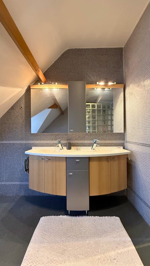 Spacious Energy-Efficient Duplex Apartment in Maasmechelen — 35