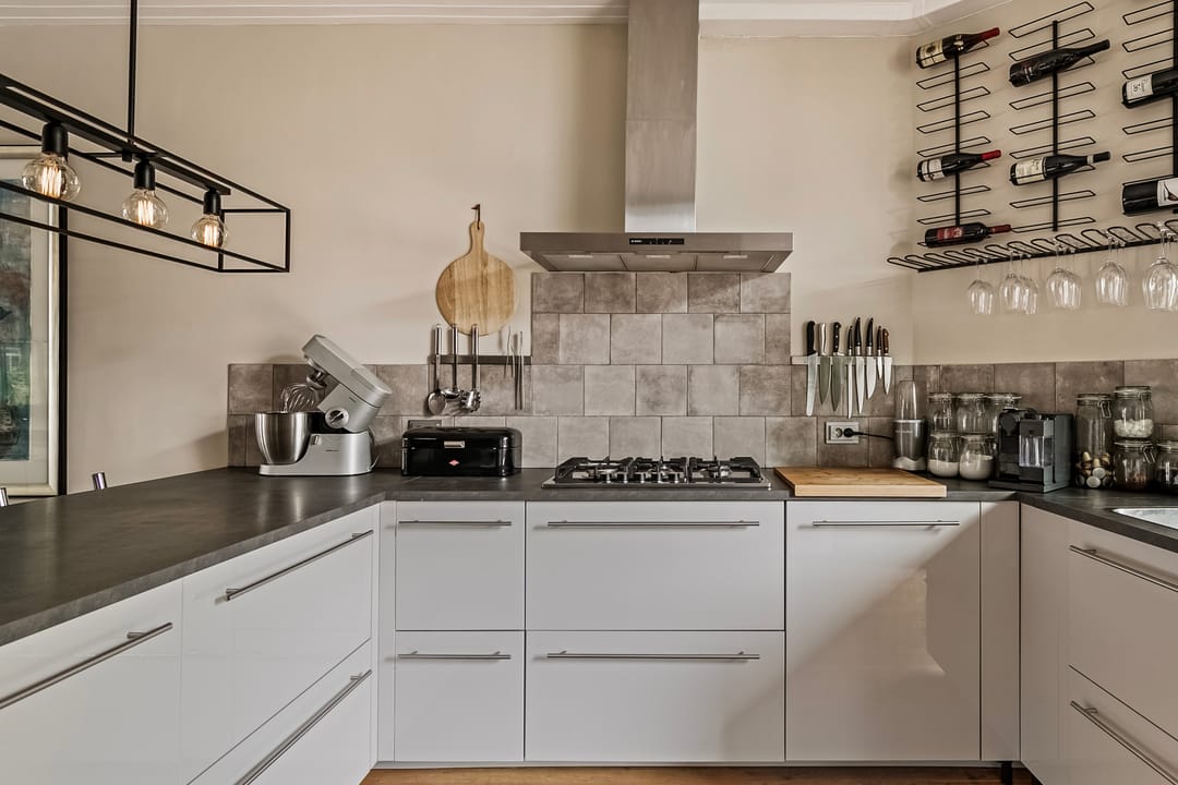 Light and spacious 3-bedroom apartment with balcony and attic room in the Rivierenbuurt — 13