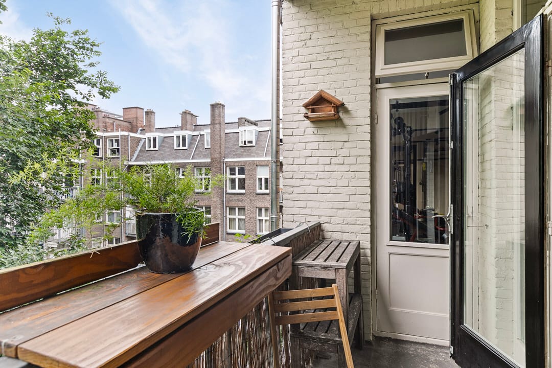 Light and spacious 3-bedroom apartment with balcony and attic room in the Rivierenbuurt — 23