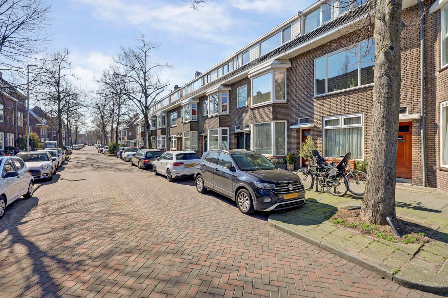 Renovated Upper Floor Apartment with 4 Bedrooms in Hillegersberg — 34