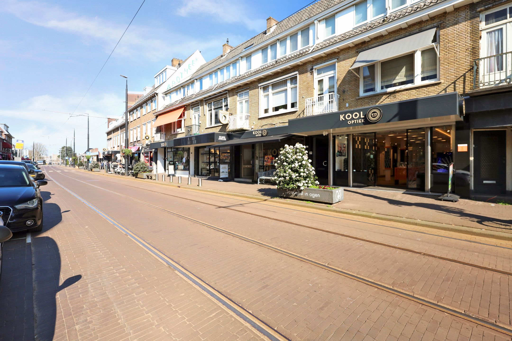 Renovated Upper Floor Apartment with 4 Bedrooms in Hillegersberg — 36