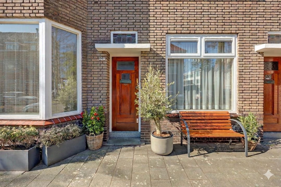 Renovated Upper Floor Apartment with 4 Bedrooms in Hillegersberg — 31