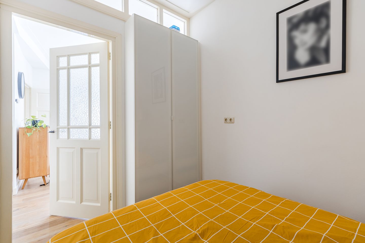 Light and practical ground floor corner apartment in popular De Baarsjes — 18