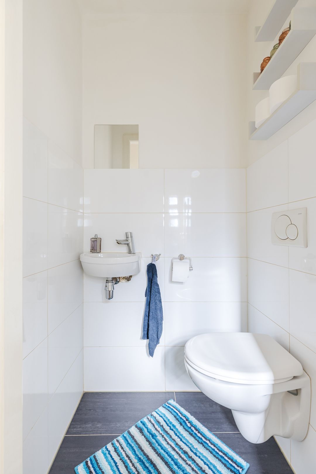 Light and practical ground floor corner apartment in popular De Baarsjes — 22