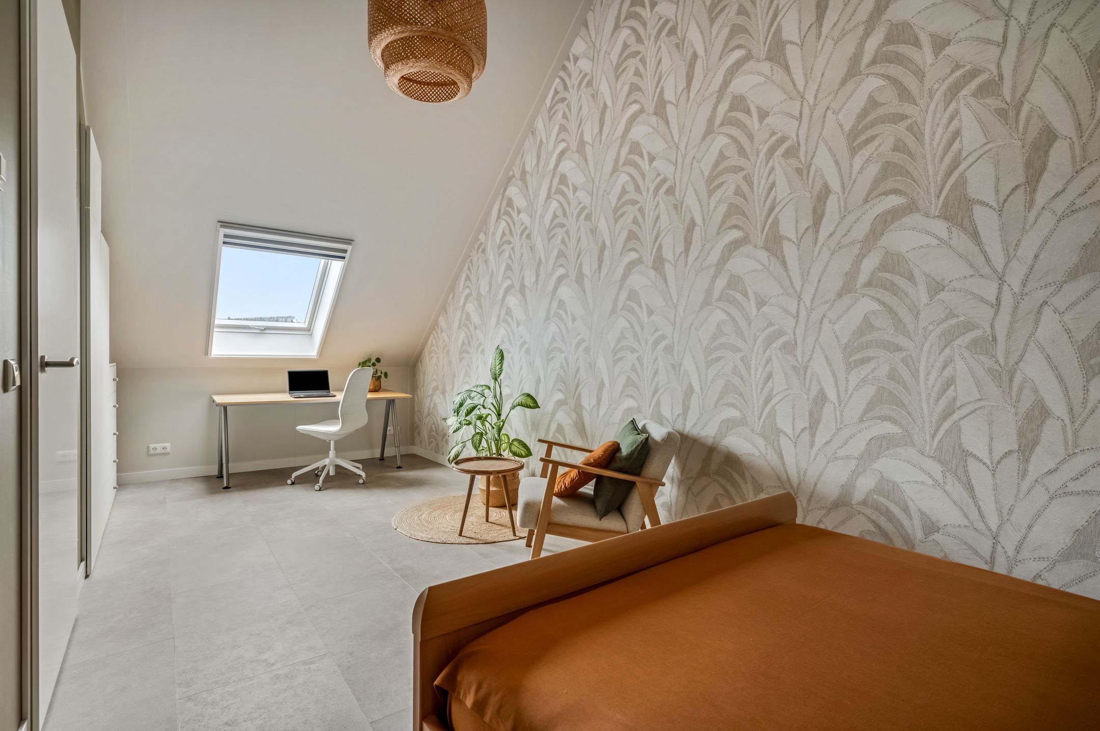 Modern and Energy Efficient Terraced House with Luxury Finish and Garden — 36